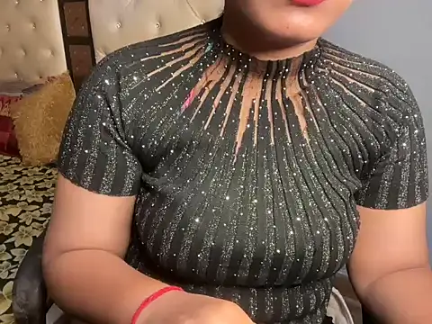 Snapshot of Reena_R chatting on 09-13-25, 12:49 Reena R online show from 09-13-25, 12:49