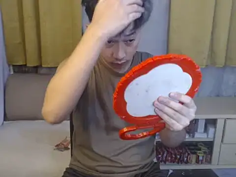 Snapshot of mr_chandy chatting on 09-27-25, 10:32 mr chandy online show from 09-27-25, 10:32