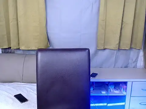 Snapshot of mr_chandy chatting on 09-15-25, 10:54 mr chandy online show from 09-15-25, 10:54