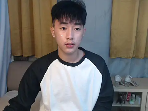 Snapshot of mr_chandy chatting on 10-02-25, 10:40 mr chandy online show from 10-02-25, 10:40