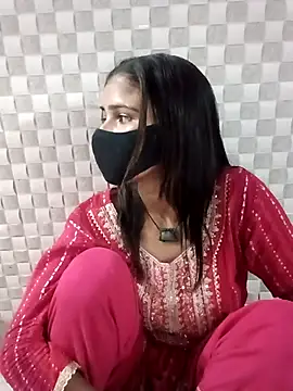 Snapshot of Arti_ chatting on 10-07-25, 04:52 Arti online show from 10-07-25, 04:52