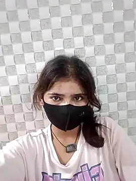 Snapshot of Arti_ chatting on 09-29-25, 01:45 Arti online show from 09-29-25, 01:45