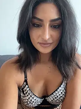 Mia spicyy online show from 11-05-25, 10:29