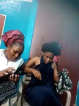 BlondieBitch online show from 10-31-25, 03:19