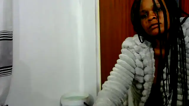 BlondieBitch online show from 06-03-26, 08:48