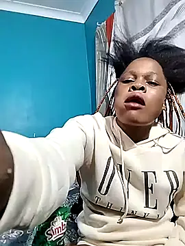 BlondieBitch online show from 11-21-25, 12:09