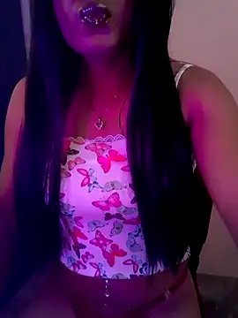 Cutie-Whiskey1 online show from 11-11-25, 08:53