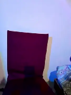 Cutie-Whiskey1 online show from 12-19-25, 06:54