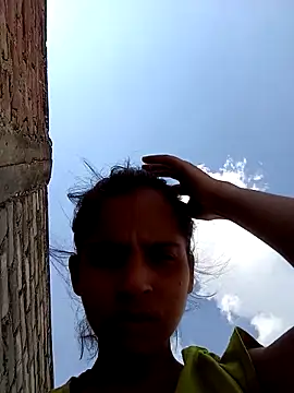 Saloni-Gupta online show from 09-28-25, 08:10