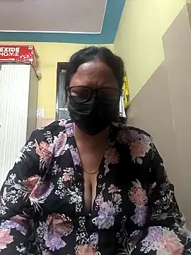 thehotlady online show from 04-29-26, 03:11