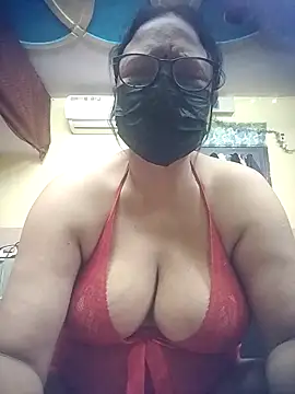 thehotlady online show from 06-06-26, 03:12