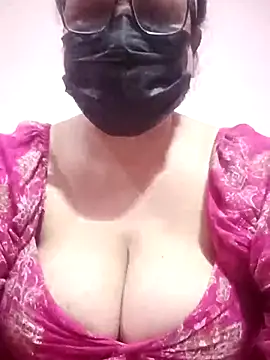 thehotlady online show from 01-07-26, 12:54