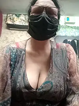 thehotlady online show from 02-06-26, 03:24