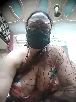 thehotlady online show from 10-03-25, 05:42