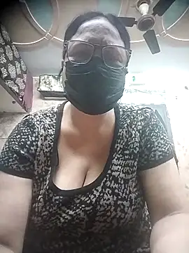 thehotlady online show from 02-18-26, 03:15