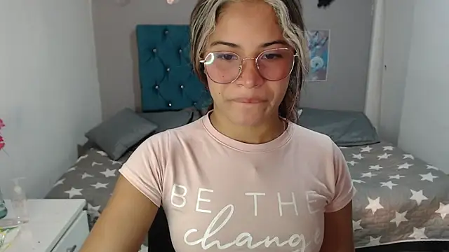 mia sexgirl online show from 03-26-26, 12:25