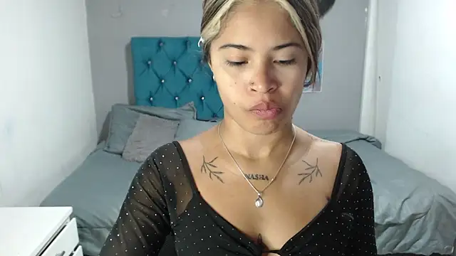 mia sexgirl online show from 03-18-26, 12:19