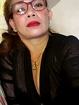 Snapshot of rimah69 chatting on 11-22-25, 03:44 rimah69 online show from 11-22-25, 03:44