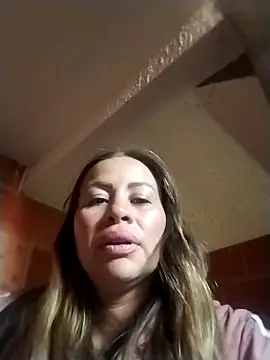 LaraCaliente online show from 10-04-25, 09:38