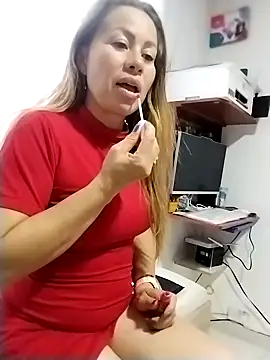 LaraCaliente online show from 10-11-25, 10:33