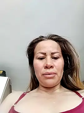 LaraCaliente online show from 10-20-25, 11:44