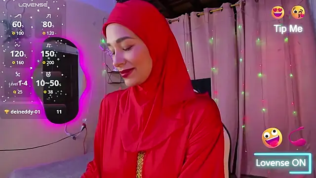 Snapshot of ShanaJamil chatting on 09-27-25, 12:00 ShanaJamil online show from 09-27-25, 12:00