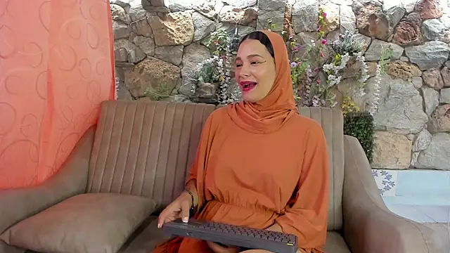 Snapshot of ShanaJamil chatting on 06-25-26, 12:10 ShanaJamil online show from 06-25-26, 12:10