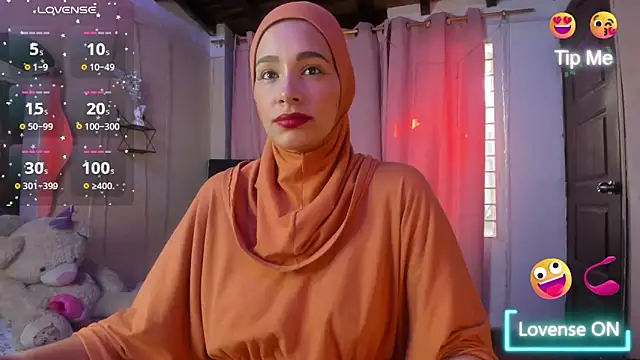 ShanaJamil online show from 11-18-25, 12:19