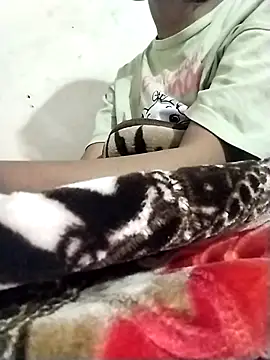 Rapunzal online show from 11-18-25, 07:06