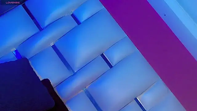 JessiscaWalker online show from 12-04-25, 07:13