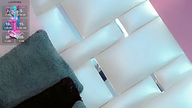 JessiscaWalker online show from 10-31-25, 07:54