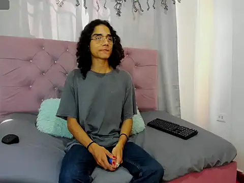 EthanBlackwoodd online show from 11-11-25, 06:47