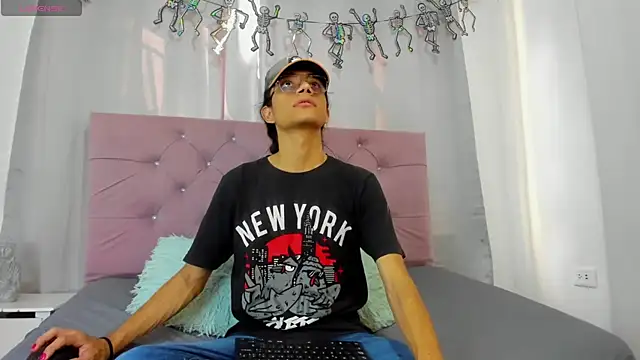 EthanBlackwoodd online show from 11-07-25, 08:13