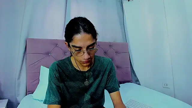 Snapshot of EthanBlackwoodd chatting on 02-02-26, 07:57 EthanBlackwoodd online show from 02-02-26, 07:57