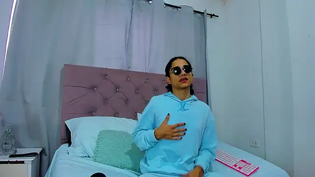 Snapshot of EthanBlackwoodd chatting on 02-19-26, 07:33 EthanBlackwoodd online show from 02-19-26, 07:33