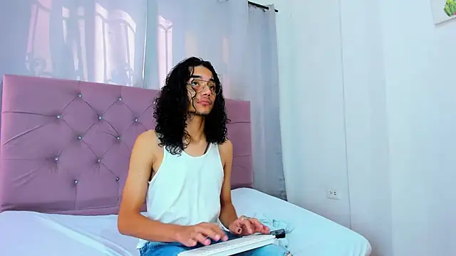 EthanBlackwoodd online show from 01-14-26, 08:12