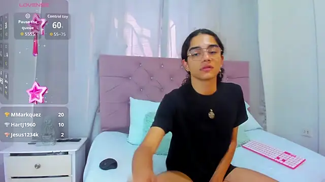 Snapshot of EthanBlackwoodd chatting on 02-09-26, 07:56 EthanBlackwoodd online show from 02-09-26, 07:56