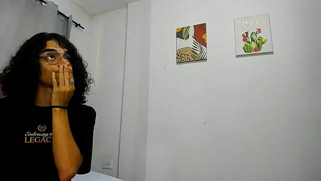 Snapshot of EthanBlackwoodd chatting on 02-04-26, 08:37 EthanBlackwoodd online show from 02-04-26, 08:37