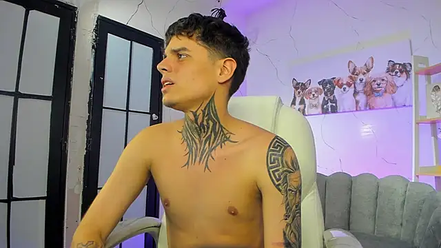 Declan-Fox online show from 11-08-25, 04:38