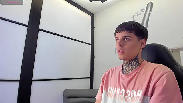 Declan-Fox online show from 11-12-25, 05:00