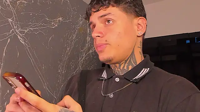 Declan-Fox online show from 11-20-25, 04:46