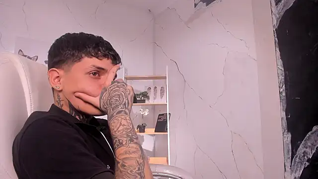 Declan-Fox online show from 11-03-25, 04:28