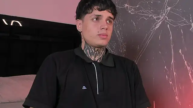 Declan-Fox online show from 09-18-25, 03:53