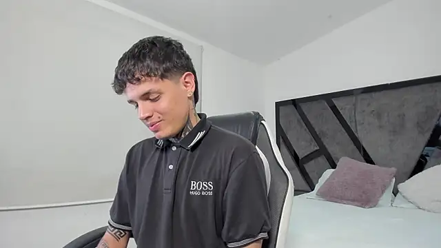 Declan-Fox online show from 09-15-25, 03:51