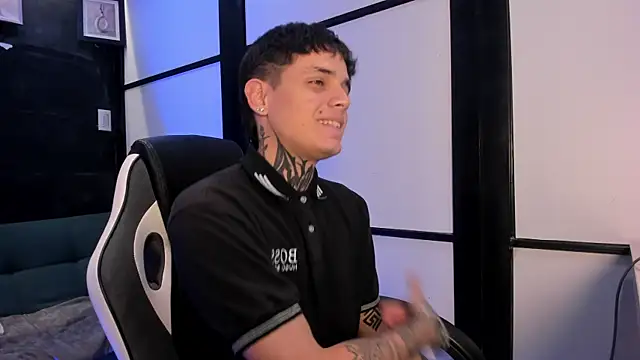 Declan-Fox online show from 10-05-25, 12:18