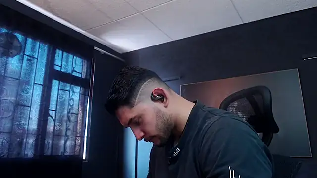 RichardMilleer online show from 02-11-26, 01:44