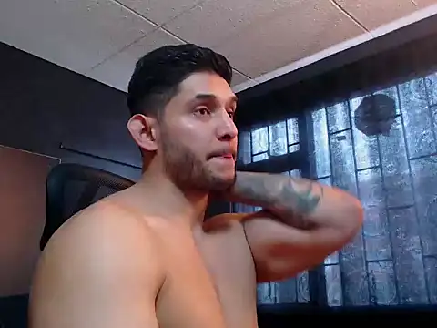 RichardMilleer online show from 10-26-25, 05:02