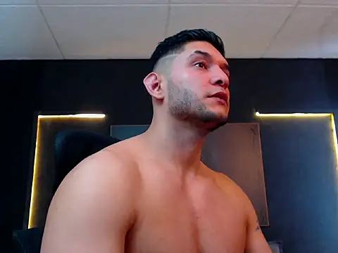 Snapshot of RichardMilleer chatting on 09-29-25, 02:01 RichardMilleer online show from 09-29-25, 02:01