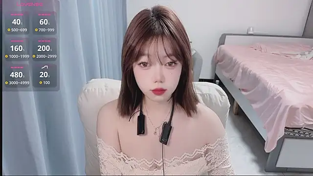 Lucky Cici online show from 10-04-25, 11:39