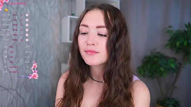 Snapshot of AlinaOrf chatting on 10-19-25, 05:21 AlinaOrf online show from 10-19-25, 05:21